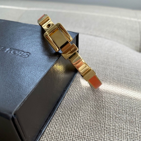 Michael Kors gold tone buckle bracelet - Picture 3 of 7